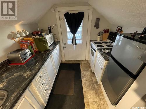 1111 23Rd Street W, Saskatoon, SK - Indoor Photo Showing Kitchen