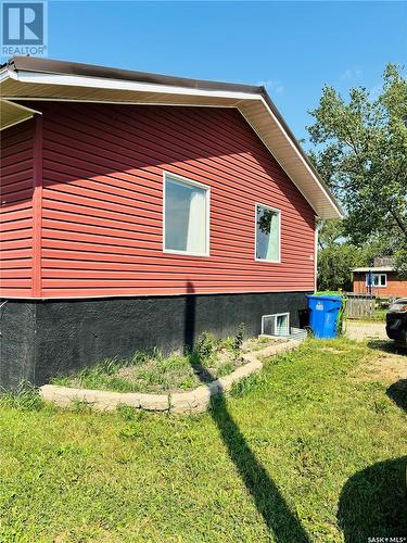 301 3Rd Street, Frobisher, SK - Outdoor