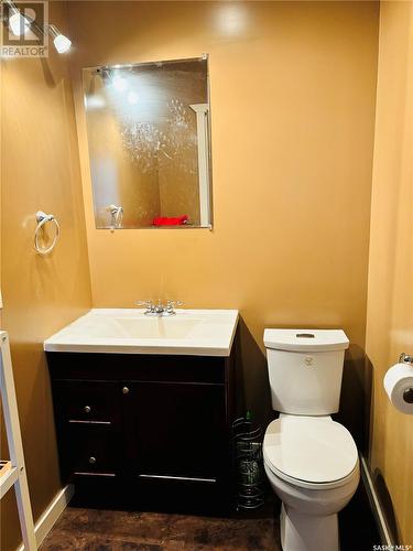 301 3Rd Street, Frobisher, SK - Indoor Photo Showing Bathroom