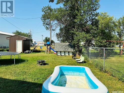 301 3Rd Street, Frobisher, SK - Outdoor With Backyard