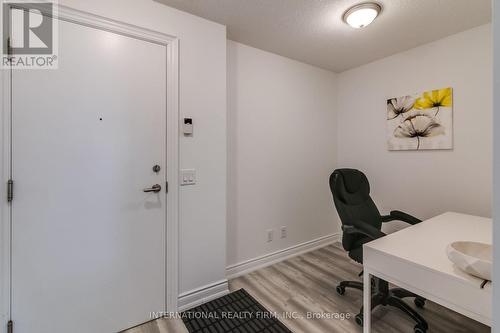 624 - 25 Greenview Avenue, Toronto (Newtonbrook West), ON - Indoor Photo Showing Office