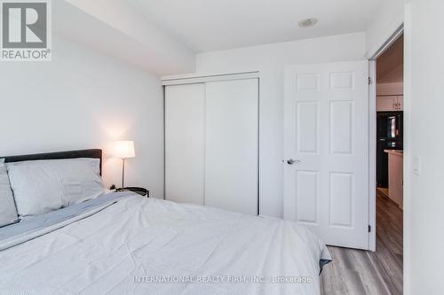 624 - 25 Greenview Avenue, Toronto (Newtonbrook West), ON - Indoor Photo Showing Bedroom