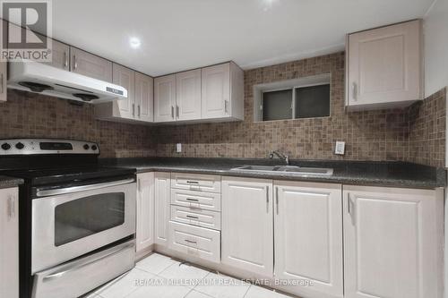 35 Ridge Road, Toronto (Downsview-Roding-Cfb), ON - Indoor Photo Showing Kitchen With Double Sink