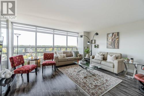 907 - 310 Mill Street, Brampton (Brampton South), ON - Indoor Photo Showing Living Room