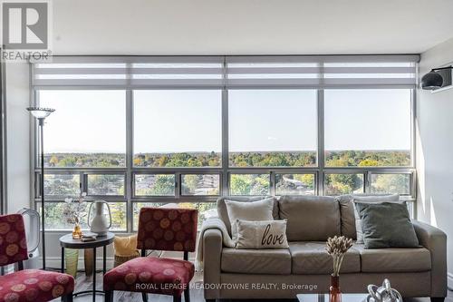 907 - 310 Mill Street, Brampton (Brampton South), ON - Indoor Photo Showing Living Room