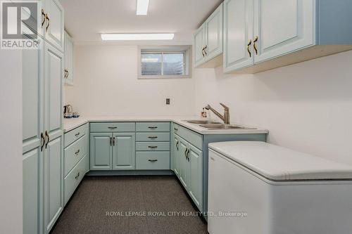 7456 Wellington Road 51, Guelph/Eramosa, ON - Indoor Photo Showing Laundry Room