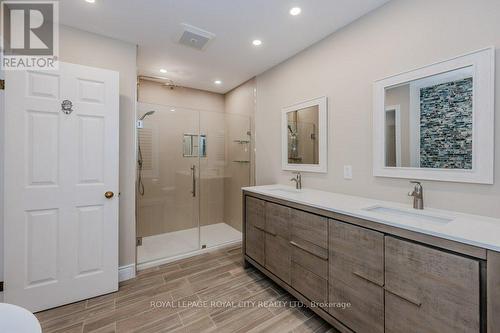 7456 Wellington Road 51, Guelph/Eramosa, ON - Indoor Photo Showing Bathroom