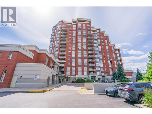 1160 Bernard Avenue Unit# 212, Kelowna, BC - Outdoor With Facade