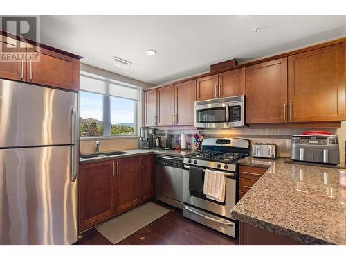 1160 Bernard Avenue Unit# 212, Kelowna, BC - Indoor Photo Showing Kitchen With Double Sink