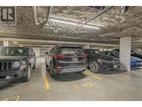 1160 Bernard Avenue Unit# 212, Kelowna, BC - Indoor Photo Showing Garage