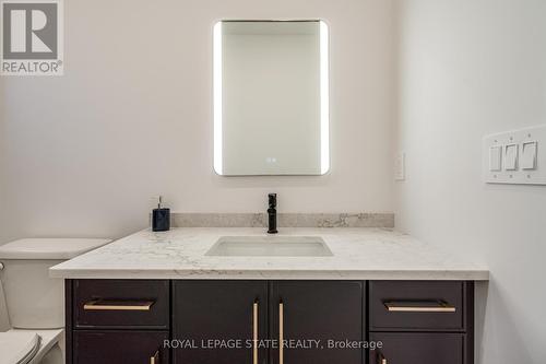 13 Charles Street, Brantford, ON - Indoor Photo Showing Bathroom