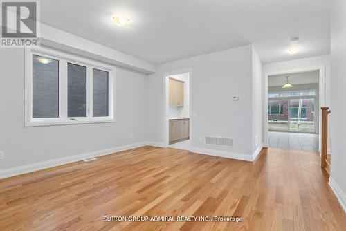 32 Mckay Avenue, Kawartha Lakes, ON - Indoor Photo Showing Other Room