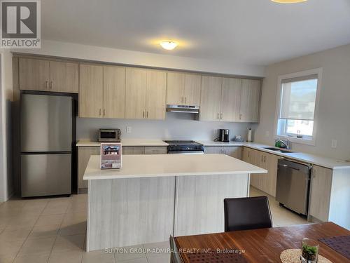 32 Mckay Avenue, Kawartha Lakes, ON - Indoor Photo Showing Kitchen