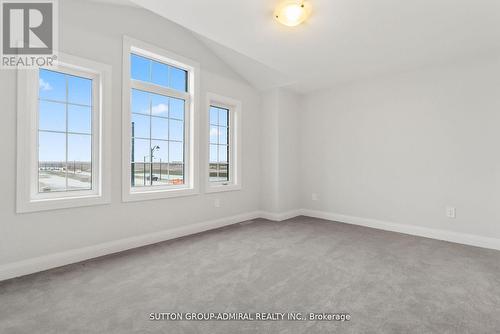 32 Mckay Avenue, Kawartha Lakes, ON - Indoor Photo Showing Other Room