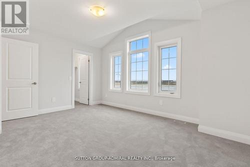 32 Mckay Avenue, Kawartha Lakes, ON - Indoor Photo Showing Other Room