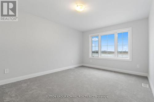 32 Mckay Avenue, Kawartha Lakes, ON - Indoor Photo Showing Other Room