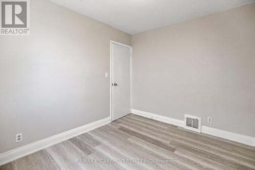 243 Holmesdale Avenue, Hamilton (Bartonville), ON - Indoor Photo Showing Other Room