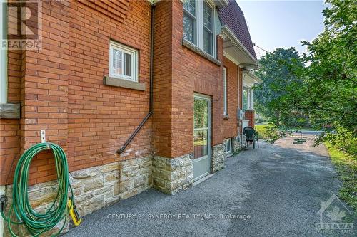 19 Mary Street, Perth, ON - Outdoor With Exterior