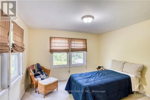 19 Mary Street, Perth, ON - Indoor Photo Showing Bedroom