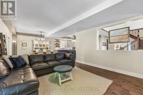 237 Diana Drive, Orillia, ON - Indoor Photo Showing Living Room