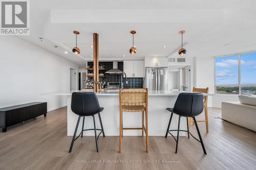 511 - 495 #8 Highway, Hamilton (Stoney Creek), ON - Indoor Photo Showing Kitchen