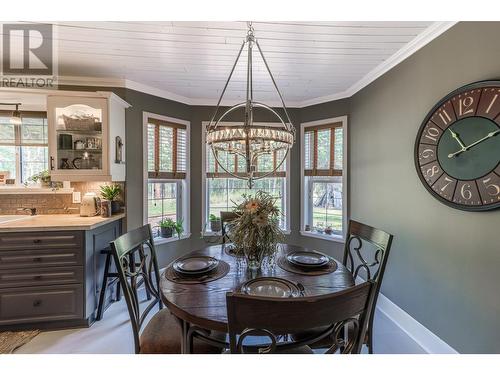 512 Wildwood  Drive, Cranbrook, BC - Indoor Photo Showing Dining Room