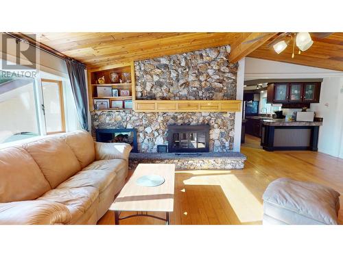 1272 Hausaman Road, Quesnel, BC - Indoor Photo Showing Living Room With Fireplace