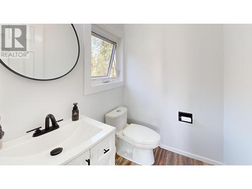 1272 Hausaman Road, Quesnel, BC - Indoor Photo Showing Bathroom