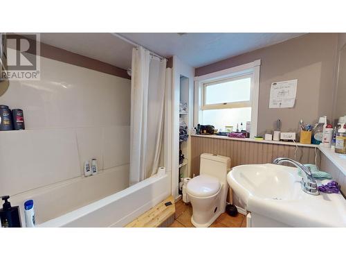 1272 Hausaman Road, Quesnel, BC - Indoor Photo Showing Bathroom