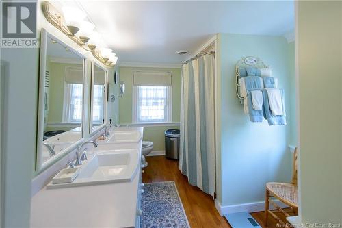 235 Queen Street, Saint Andrews, NB - Indoor Photo Showing Bathroom