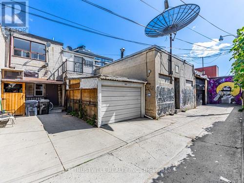 1211 Dundas Street W, Toronto (Trinity-Bellwoods), ON 