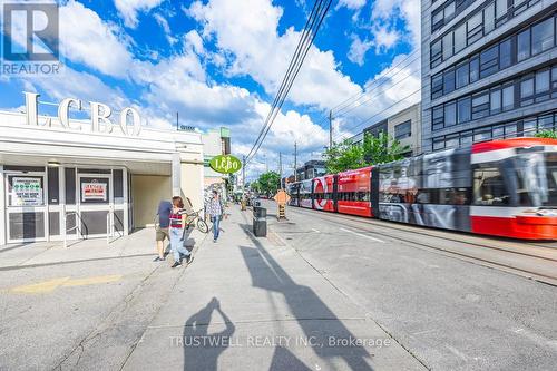 1211 Dundas Street W, Toronto (Trinity-Bellwoods), ON 