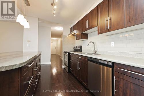 1609 - 1535 Lakeshore Road E, Mississauga (Lakeview), ON - Indoor Photo Showing Kitchen With Upgraded Kitchen