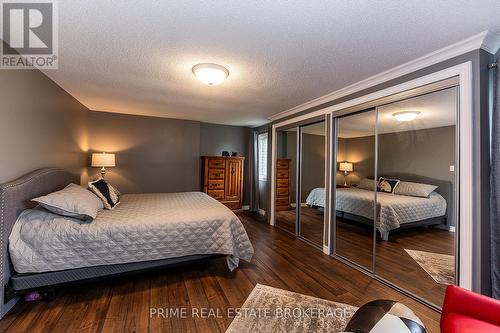 86 - 300 Sandringham Crescent, London, ON - Indoor Photo Showing Bedroom