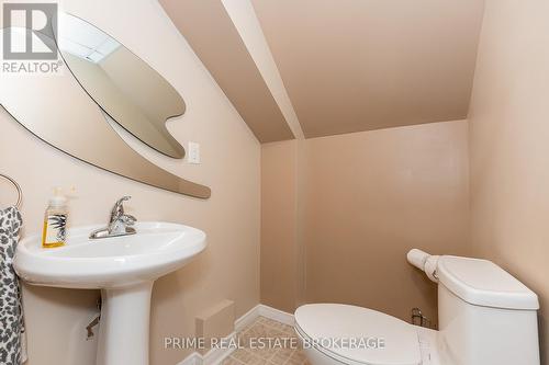 86 - 300 Sandringham Crescent, London, ON - Indoor Photo Showing Bathroom