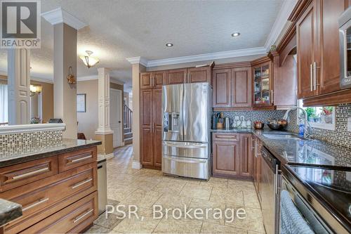 38 Huck Crescent, Kitchener, ON - Indoor Photo Showing Kitchen