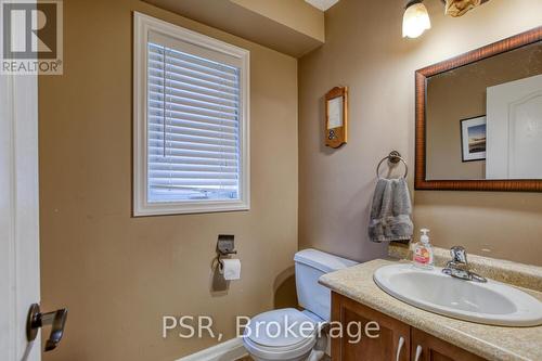 38 Huck Crescent, Kitchener, ON - Indoor Photo Showing Bathroom