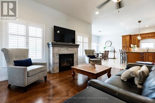 71 Newport Lane, Norfolk (Port Dover), ON - Indoor Photo Showing Living Room With Fireplace