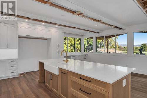 2070 Fisher Road, Kelowna, BC - Indoor Photo Showing Kitchen