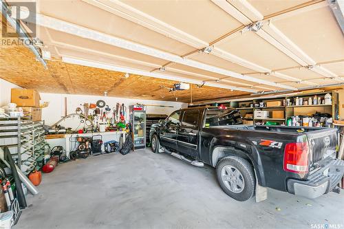 142 Lakeshore Drive, Kannata Valley, SK - Indoor Photo Showing Garage