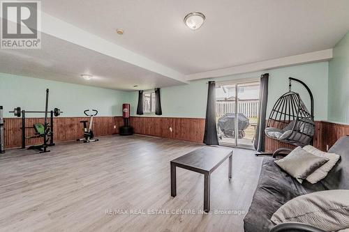 23 Appleton Drive, Orangeville, ON - Indoor Photo Showing Living Room