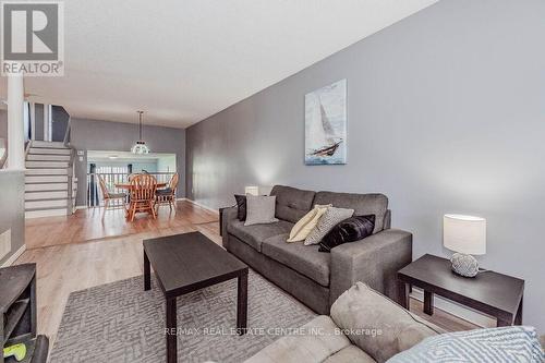 23 Appleton Drive, Orangeville, ON - Indoor Photo Showing Living Room