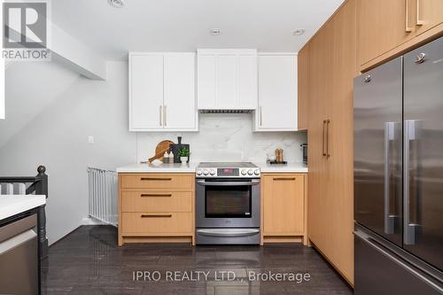 274 Gowan Avenue, Toronto (Danforth Village-East York), ON - Indoor Photo Showing Kitchen With Stainless Steel Kitchen