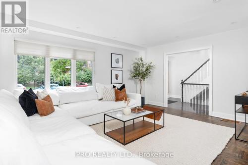 274 Gowan Avenue, Toronto (Danforth Village-East York), ON - Indoor Photo Showing Living Room