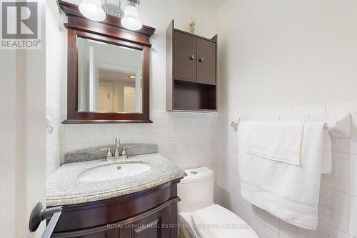 49 Iona Crescent, Vaughan, ON - Indoor Photo Showing Bathroom