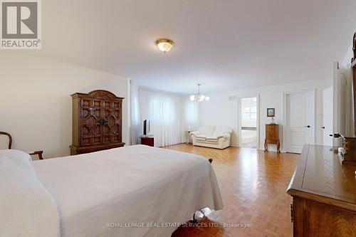 49 Iona Crescent, Vaughan, ON - Indoor Photo Showing Bedroom