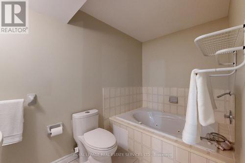 49 Iona Crescent, Vaughan, ON - Indoor Photo Showing Bathroom