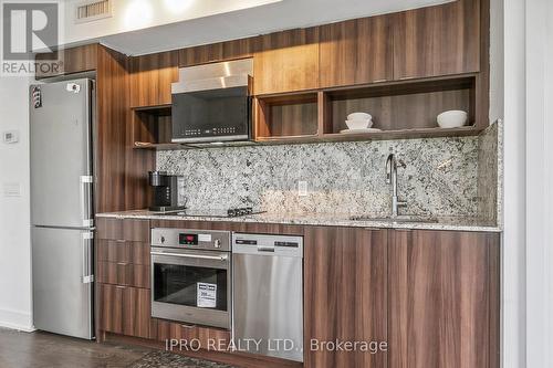 304 - 7 Mabelle Avenue, Toronto (Islington-City Centre West), ON - Indoor Photo Showing Kitchen