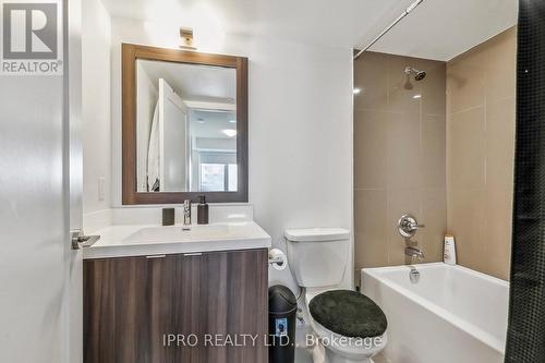 304 - 7 Mabelle Avenue, Toronto (Islington-City Centre West), ON - Indoor Photo Showing Bathroom