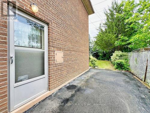 39 Elmvale Crescent, Toronto (West Humber-Clairville), ON - Outdoor With Exterior